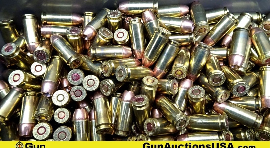 Winchester .40 S&W Ammo. Approx. 640 Rds- .40 S&W 180 Grain JHP, Includes Small FDE Polymer Ammo: Winchester .40 S&W Ammo. Approx. 640 Rds- .40 S&W 180 Grain JHP, Includes Small FDE Polymer Ammo Can.. (71219) (GSCV88)