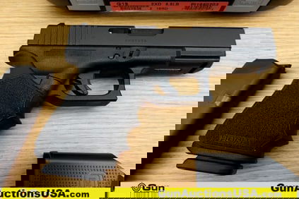 Glock 19 9MM PARA Pistol. Like New. 4" Barrel. Semi Auto GEN 3- Features a Blacked Out Slide, Black