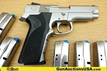 S&W 4046 .40 S&W Pistol. Excellent. 4" Barrel. Shiny Bore, Tight Action Semi Auto Features Stainless