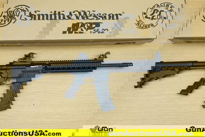 S&W M&P 15-22 .22 LR Rifle. Excellent. 17.75" Barrel. Shiny Bore, Tight Action Semi Auto Features a