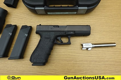 Glock 22 40 S&W Pistol. Excellent. 4.25" Barrel. Shiny Bore Semi Auto Features Blackened Steel