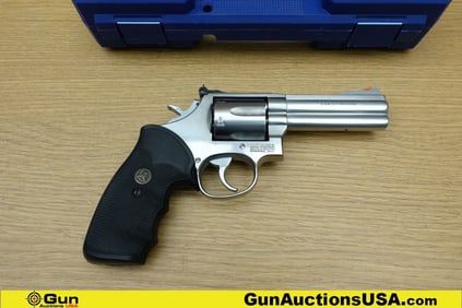 S&W 686-3 .357 MAGNUM Revolver. Very Good. 4" Barrel. Shiny Bore Stainless Steel Barrel, Frame and 6