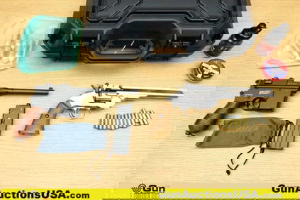 Plano, Umarex, Barra, Etc. BB, .177 Cal CO2 Air Pistols. Very Good. 1 Can of Pointed .177 Pellets, 1