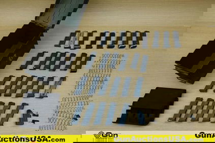 Glock, Wilson Combat, Etc Mags. Good Condition. Eleven 10 Rd 9mm Glock Mags, Four 10 Rd 40 Cal.