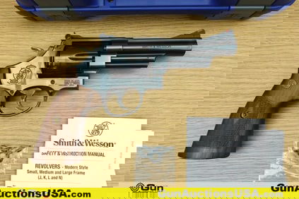 S&W 29-10 .44 MAGNUM Revolver. Very Good. 4" Barrel. Shiny Bore, Tight Action This iconic