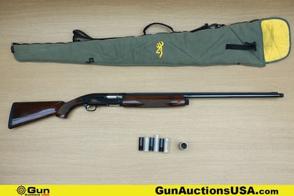 Browning GOLD SPORTING CLAYS 12 ga. SUPERB SEMI AUTO Shotgun. Excellent. 28" Barrel. Shiny Bore,