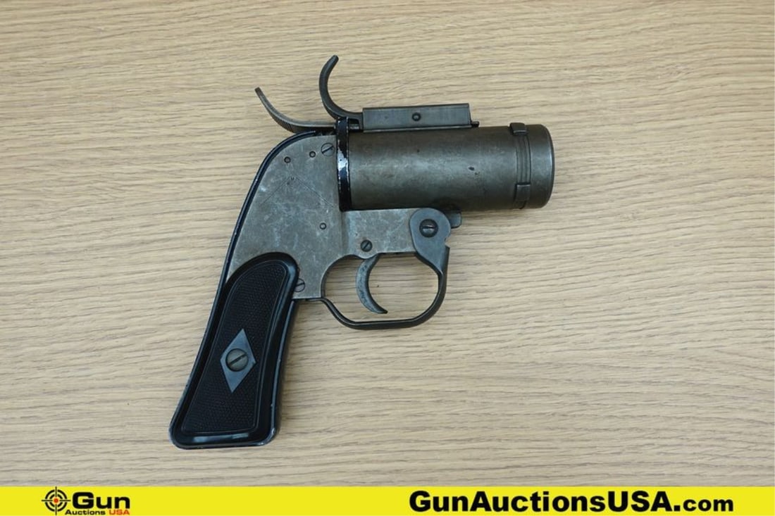 MWCS MARK 8 37MM COLLECTOR'S Flare Pistol . Very Good. 4 1/8" Barrel. Single Shot VIETNAM VET BRING: MWCS MARK 8 37MM COLLECTOR'S Flare Pistol . Very Good. 4 1/8" Barrel. Single Shot VIETNAM VET BRING BACK in 1964. Features DA, P Stamp on Bottom of Pistol Grip, "TRIANGLE Stamp" "MWCS US PROPERTY PIST