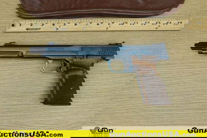 S&W 41 .22 LR TARGET Pistol. Very Good. 8.25" Barrel. Shiny Bore, Tight Action Semi Auto Features an