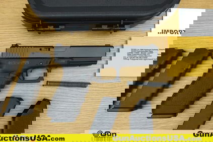 Glock 20 10mm Pistol. Excellent. 4.25" Barrel. Shiny Bore, Tight Action Semi Auto Features Front and