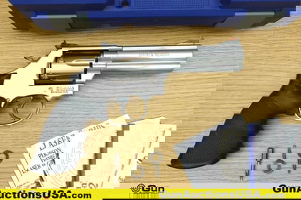 S&W 686-6 .357 MAGNUM Revolver. Excellent. 4" Barrel. Shiny Bore, Tight Action This robust revolver