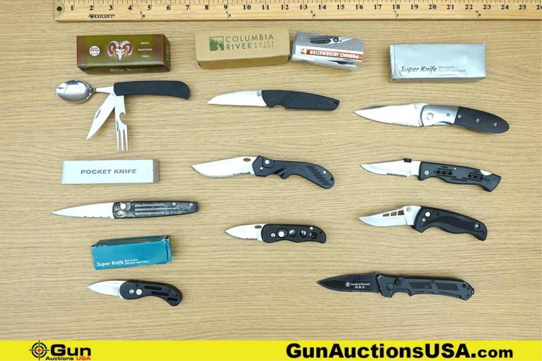 S&W, CRKT, Ridge Runner, Etc. Knives. Excellent. Lot of 10; 6-Assorted Switchblades, 4-Assorted: S&W, CRKT, Ridge Runner, Etc. Knives. Excellent. Lot of 10; 6-Assorted Switchblades, 4-Assorted Folding Knives.. (64367) (GSCM58)