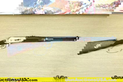 Winchester 94 JOHN WAYNE .32-40 WIN UNFIRED COMMEMORATIVE Rifle. Excellent. 18.25" Barrel. Shiny