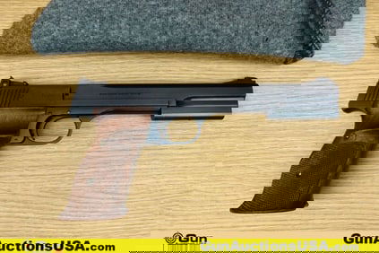 S&W 46 .22 LR TARGET Pistol. Good condition, Normal Handling Marks, Scattered Spotting and/or