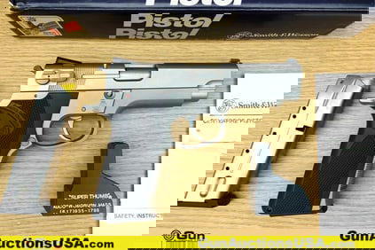 S&W 4006 40 S&W Pistol. Excellent. 3.75" Barrel. Shiny Bore, Tight Action Semi Auto Features