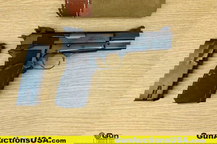 BROWNING HI POWER 9MM PARA Pistol. Very Good. 4 5/8" Barrel. Shiny Bore, Tight Action Semi Auto This