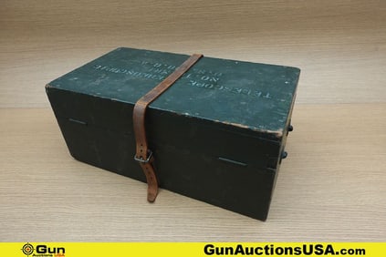Military Surplus COLLECTOR'S Trasport Case. Good Condition. WWII BRITISH MK I B Artillery