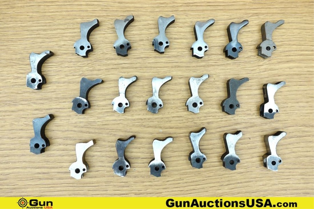 1911 Gun Parts. Good Condition. Twenty Assorted 1911 Hammers.. (76649) (GSCM70): 1911 Gun Parts. Good Condition. Twenty Assorted 1911 Hammers.. (76649) (GSCM70)