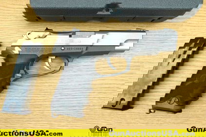 Ruger P89 9MM Pistol. Very Good. 4.5" Barrel. Shiny Bore, Tight Action Semi Auto Features Cast