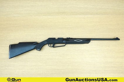 DAISY 880 4.5MM Rifle. Excellent. 21" Barrel. PELLET-BB Features a Checkered Nylon Stock with