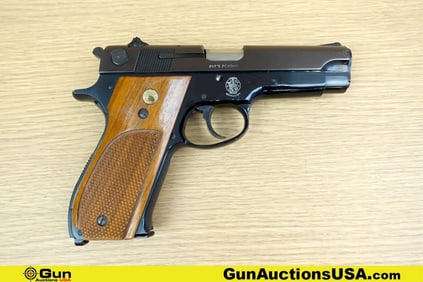 S&W 39-2 9mm HARD TO FIND Pistol. Good Condition with Genuine Wear. 4" Barrel. Shiny Bore, Tight