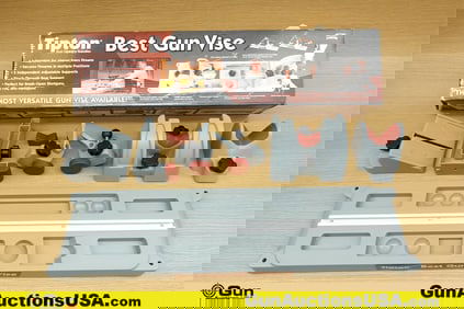 TIPTON Vice. Very Good. One Best Gun Vice. Includes Box. . (78949) (GSCP63)