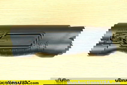 EoTECH Flashlight . Very Good . Flashlight Forend for 500/590 Shotgun. . (78454) (GSCN56)