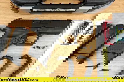 Glock 26 GEN 5 9X19 Pistol. Excellent. 3 3/8" Barrel. Shiny Bore, Tight Action Semi Auto Features XS