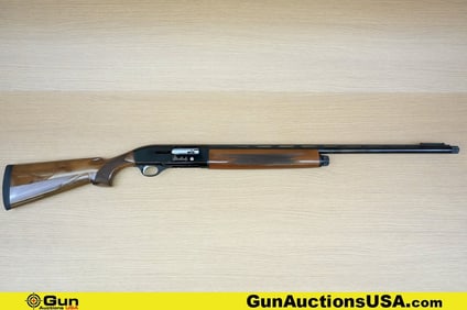 Weatherby SA-08 12 ga. TAKE DOWN Shotgun. Very Good. 28" Barrel. Shiny Bore, Tight Action Semi Auto