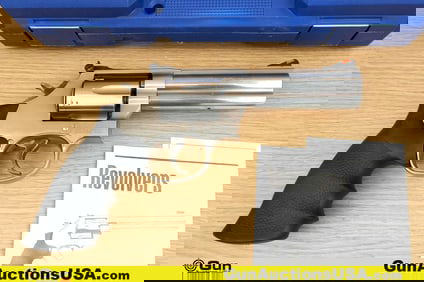 S&W 686-5 357 MAGNUM Revolver. Excellent. 4 1/8" Barrel. Shiny Bore, Tight Action Features a Pinned