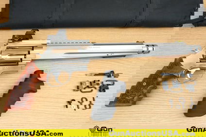 S&W 460 PERFORMANCE CENTER .460 S&W MAGNUM COLLECTOR'S Revolver. Very Good. 10.5" Barrel. Shiny