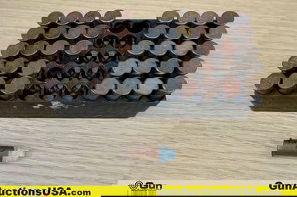 UMS, Winchester, US CARTRIDGE CO. .32 RIMFIRE COLLECTOR'S Ammo. 39 Rds of Assorted .32 Rimfire with