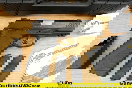 Taurus PT 845 .45 ACP Pistol. Excellent. 4.25" Barrel. Shiny Bore, Tight Action Semi Auto Features a