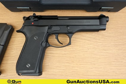 BERETTA 92FS 9MM PARA Pistol. Very Good. 4 7/8" Barrel. Shootable Bore, Tight Action Semi Auto