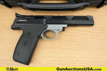 S&W 22A-1 .22 LR Pistol. Very Good. 5.5" Barrel. Shiny Bore, Tight Action Semi Auto Features a Fixed