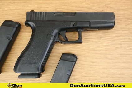 Glock 22 .40 S&W Pistol. Very Good. 4.5" Barrel. Shiny Bore, Tight Action Semi Auto Features