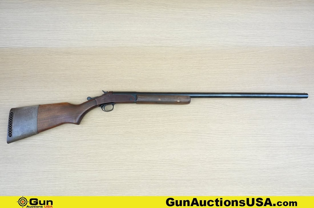 H&R TOPPER M48 12 ga. Shotgun. Good Condition. 30" Barrel. Shiny Bore, Tight Action Single Shot: H&R TOPPER M48 12 ga. Shotgun. Good Condition. 30" Barrel. Shiny Bore, Tight Action Single Shot Break Action Features a Brushed Blued Barrel, Straight Grained Wood Stock and Hand Guard, Slip on Pachma