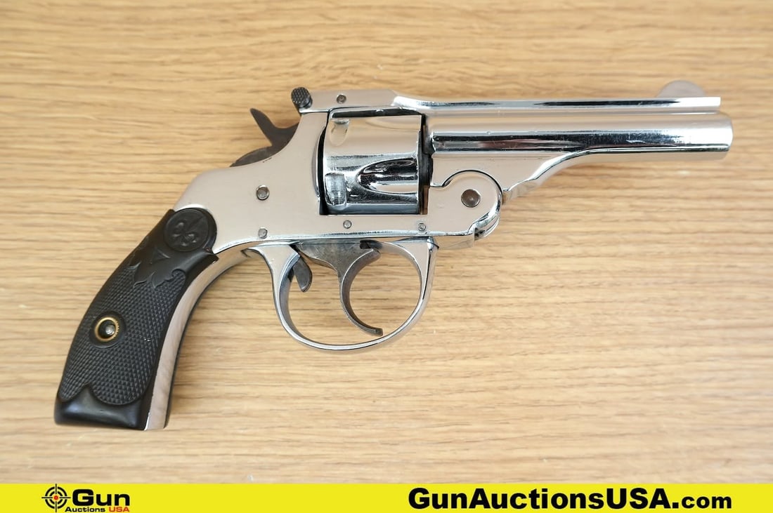 THAMES ARMS TOP BREAK .32 S&W Revolver. Very Good. 2 7/8" Barrel. Shootable Bore A nimble, top-break: THAMES ARMS TOP BREAK .32 S&W Revolver. Very Good. 2 7/8" Barrel. Shootable Bore A nimble, top-break marvel, this .32 S&W combines vintage charm with reliable action, with a Fixed front Sight, Top Bre