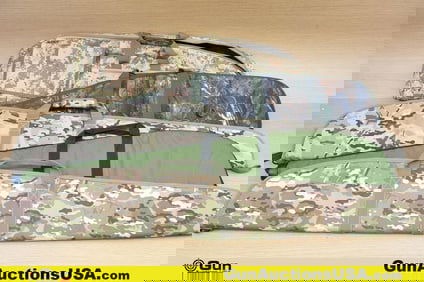 Huntsen, etc. Zipper Cases. Excellent. Five Assorted Padded Rifle Zipper Cases. . (81706) (GSCP43)