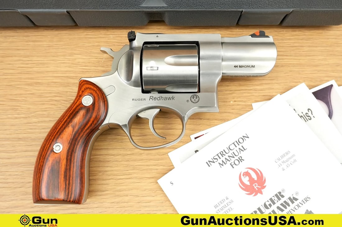 Ruger REDHAWK .44 MAGNUM Revolver. Excellent. 2 5/8" Barrel. Shiny Bore, Tight Action Features a (1 of 15)