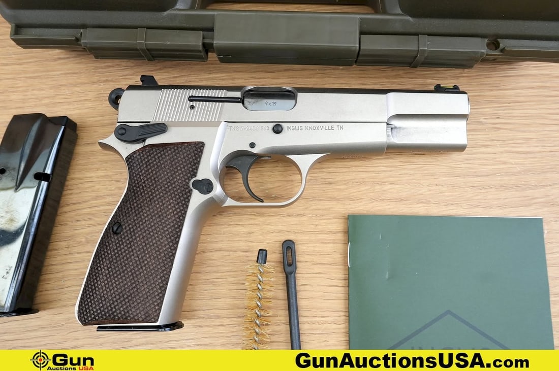INGLIS P-35 9X19 Pistol. Excellent. 4 5/8" Barrel. Shiny Bore, Tight Action Semi Auto A legendary (1 of 16)