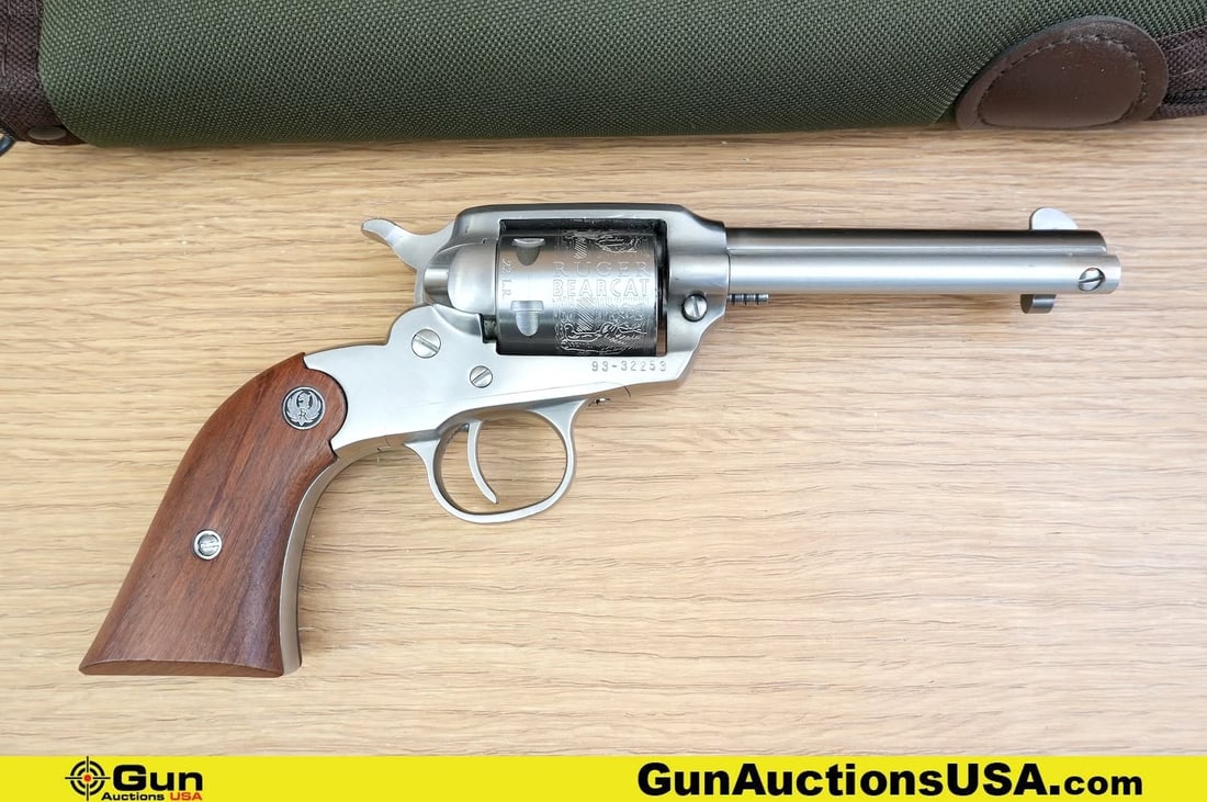 Ruger NEW BEARCAT .22 LR Revolver. Excellent. 4" Barrel. Shiny Bore, Tight Action .22 MINI COWBOY (1 of 11)