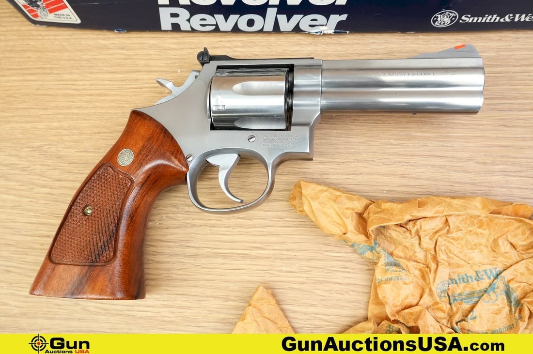 S&W 686-2 .357 MAGNUM Revolver. Very Good. 4" Barrel. Shiny Bore, Tight Action A sleek, stainless (1 of 14)