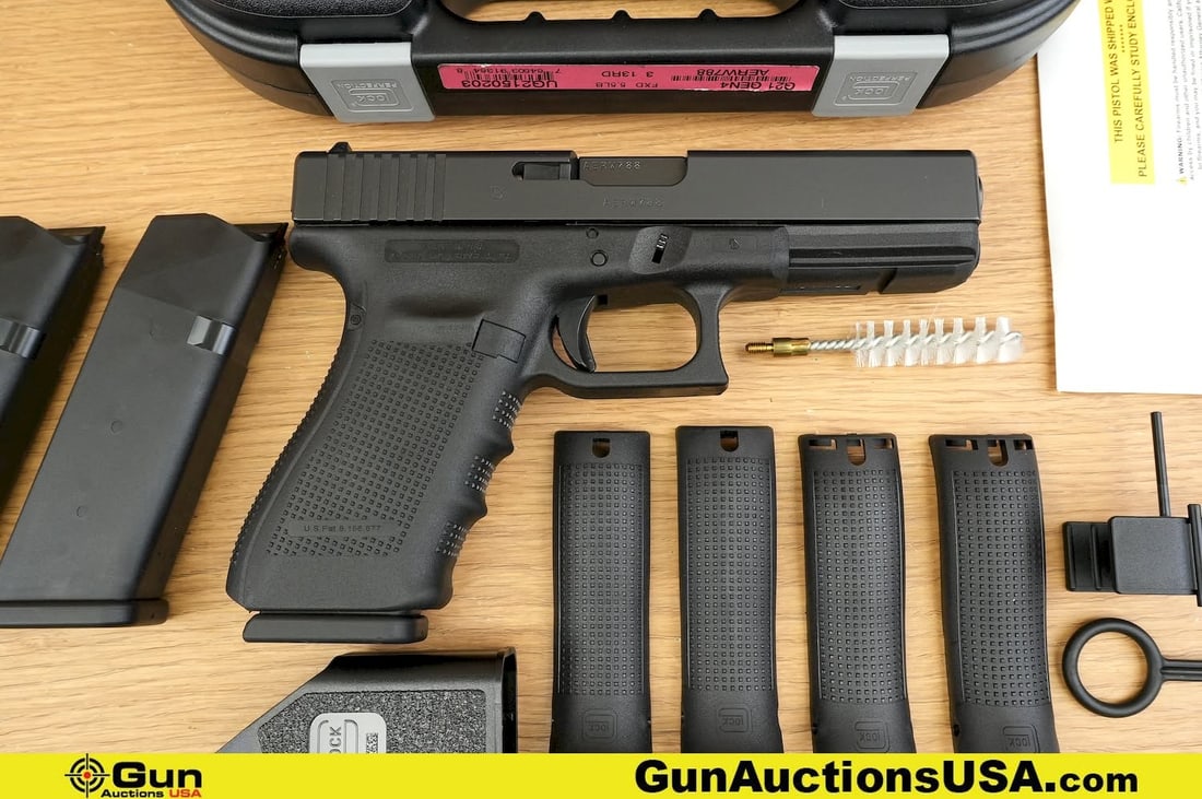 Glock 21 Gen 4 .45 AUTO APPEARS UNFIRED Pistol. Excellent. 4.5" Barrel. Shiny Bore, Tight Action (1 of 18)