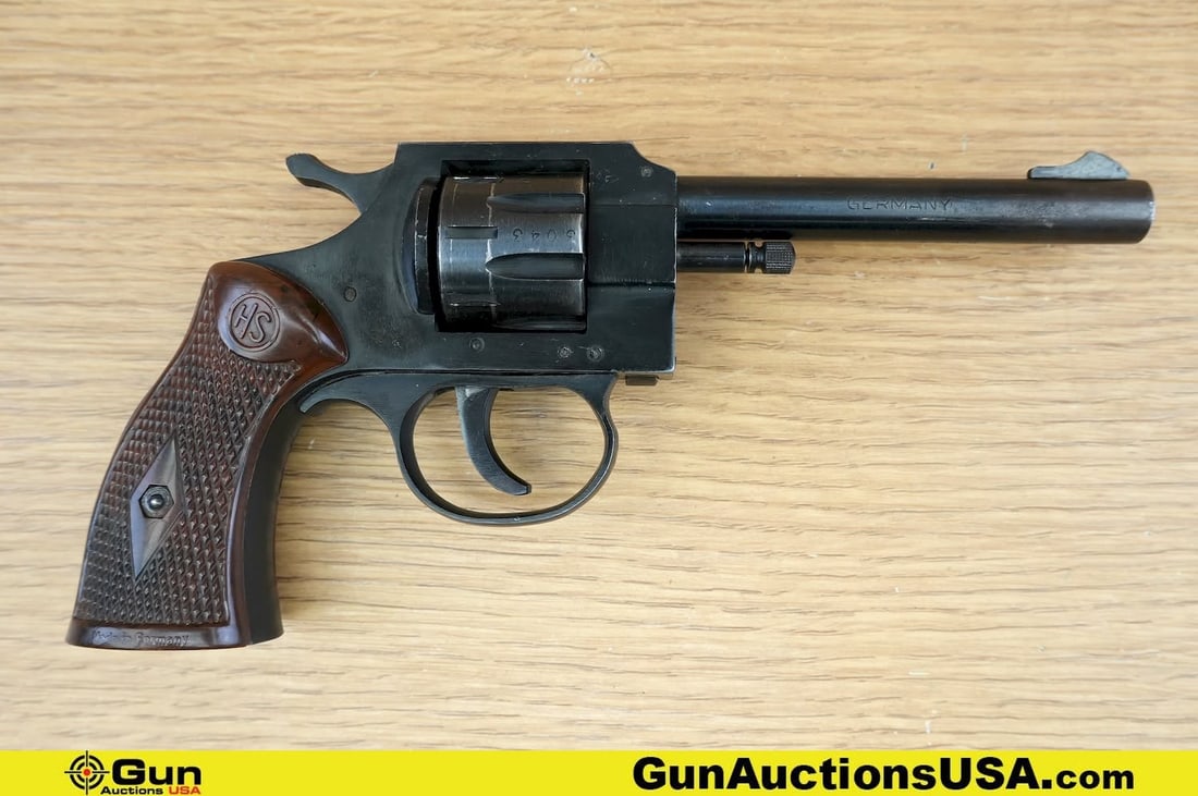 EIG E8 .22 LR Revolver. Good Condition, Normal Handling Marks. 4" Barrel. Shiny Bore, Tight Action (1 of 12)