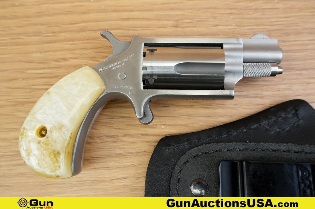 North American DERRINGER .22 MAGNUM Revolver. Excellent. 1 1/8" Barrel. Shiny Bore, Tight Action . (1 of 9)