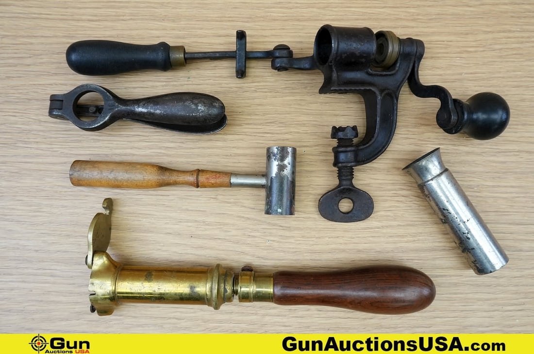 BGT Co., Etc. VINTAGE Reloading Tools. Good Condition, Normal Handling Marks. . VINTAGE Shotgun (1 of 4)