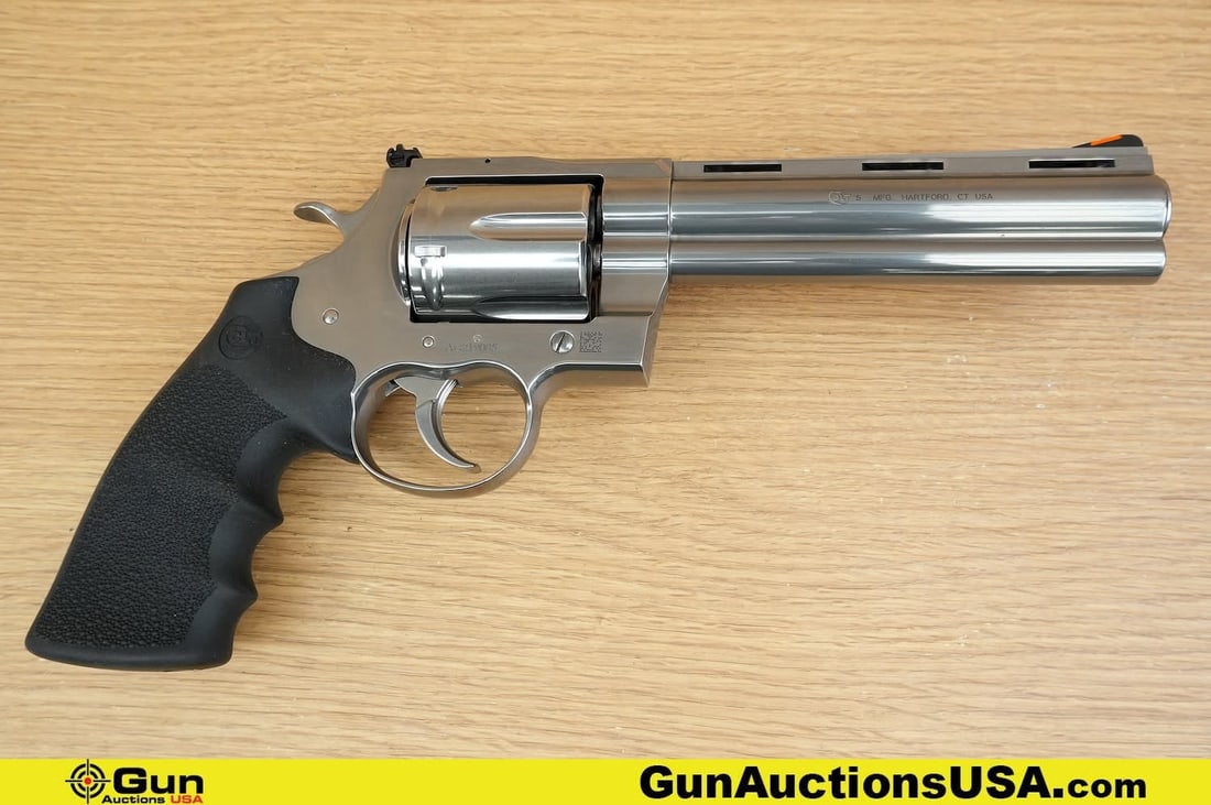 COLT ANACONDA .44 MAGNUM SNAKE GUN/APPEARS UNFIRED Revolver. Excellent. 6" Barrel. Shiny Bore, Tight: COLT ANACONDA .44 MAGNUM SNAKE GUN/APPEARS UNFIRED Revolver. Excellent. 6" Barrel. Shiny Bore, Tight Action . STUNNING and CYLINDER is ONLY LIGHTLY Turned Features Colt Rubber Grip, Rbust Stainless St