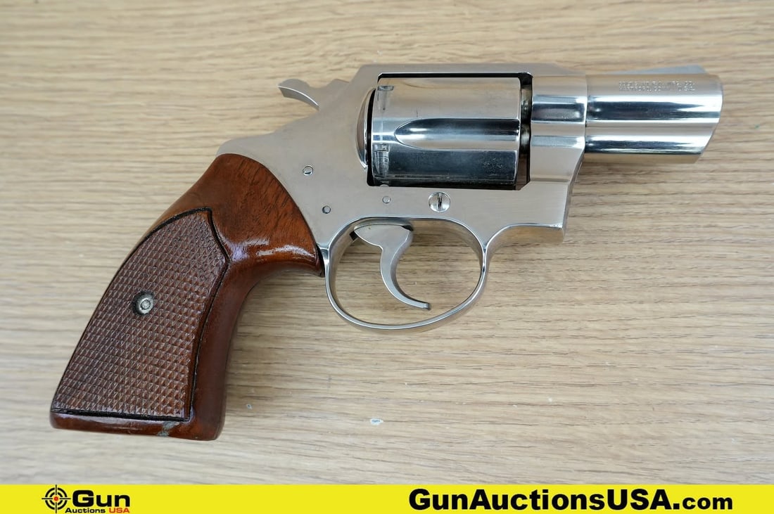COLT DETECTIVE SPECIAL .38 SPECIAL COLLECTOR'S Revolver. Very Good. 2" Barrel. Shiny Bore, Tight: COLT DETECTIVE SPECIAL .38 SPECIAL COLLECTOR'S Revolver. Very Good. 2" Barrel. Shiny Bore, Tight Action . Features Laminate Checkered Wood Grips, Compact Frame, with a Six Shot Fluted Cylinder. Polish