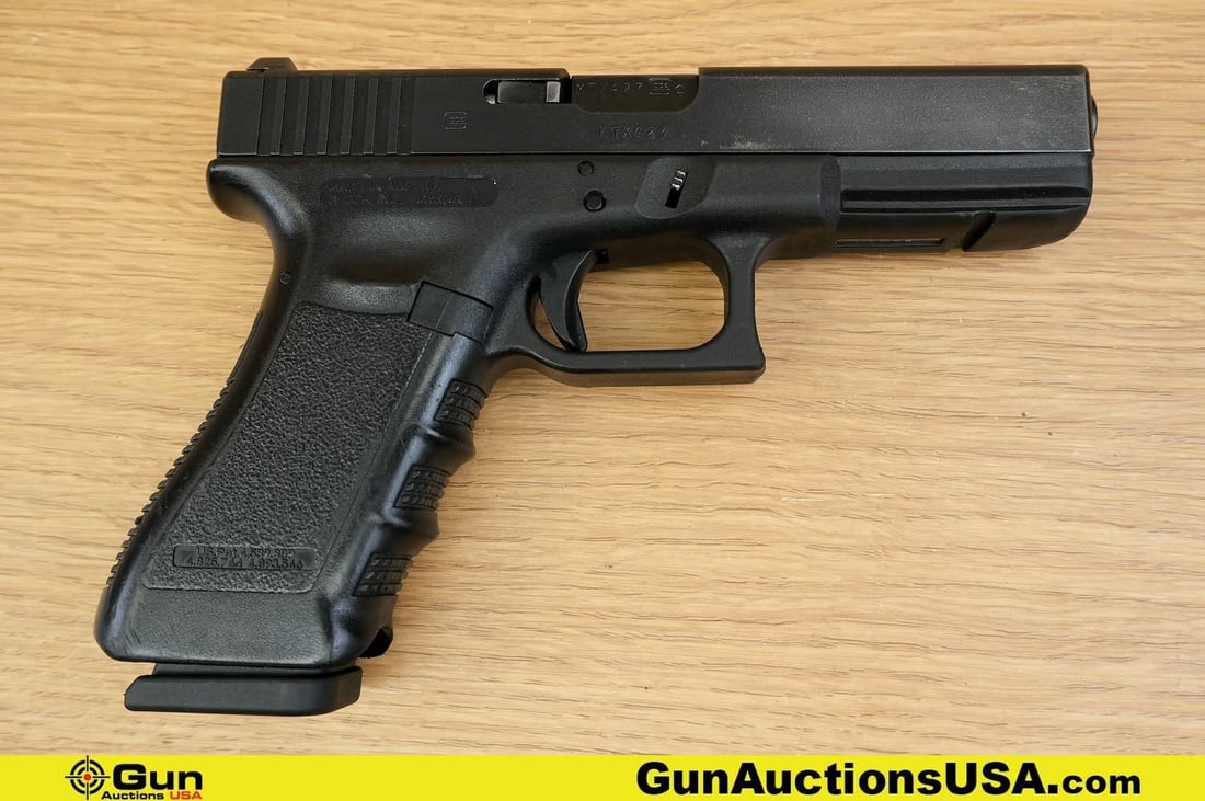Glock 22 .40 CAL. Pistol. Very Good. 4.25" Barrel. Shiny Bore, Tight Action Semi Auto . Featuring a: Glock 22 .40 CAL. Pistol. Very Good. 4.25" Barrel. Shiny Bore, Tight Action Semi Auto . Featuring a Textured Polymer frame and Finger Grooves, Left Side Slide Lock, Safet Action Trigger, Front Accesso