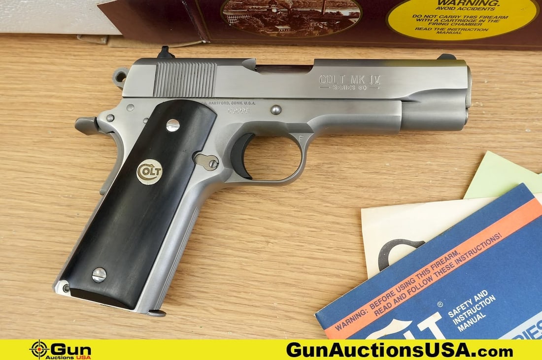COLT SUPER COMMANDER MK IV .38 AUTO COLT SUPER COLLECTOR'S Pistol. Excellent. 4" Barrel. Shiny Bore,: COLT SUPER COMMANDER MK IV .38 AUTO COLT SUPER COLLECTOR'S Pistol. Excellent. 4" Barrel. Shiny Bore, Tight Action Semi Auto . A STUNNING SERIES 80 Featuring Very Nice Black Grips with Colt Logo Medall